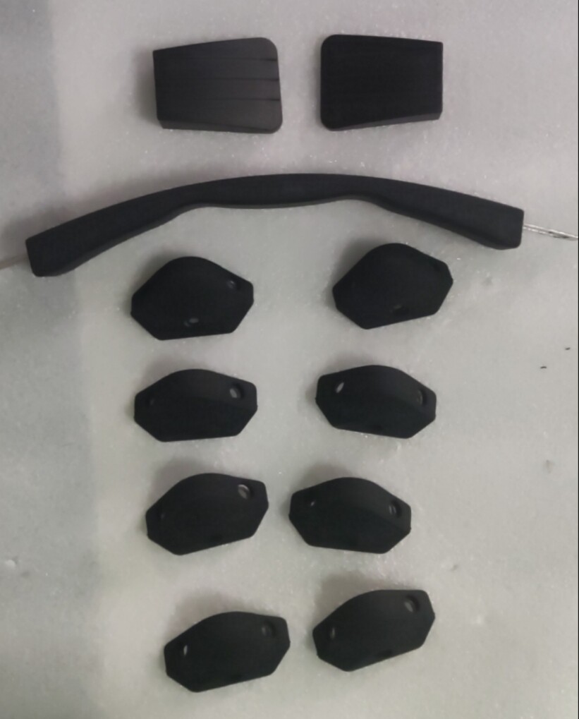 Laptop Accessories All In One - Zubehörset mit Eckenschutz und Tragegriffen für